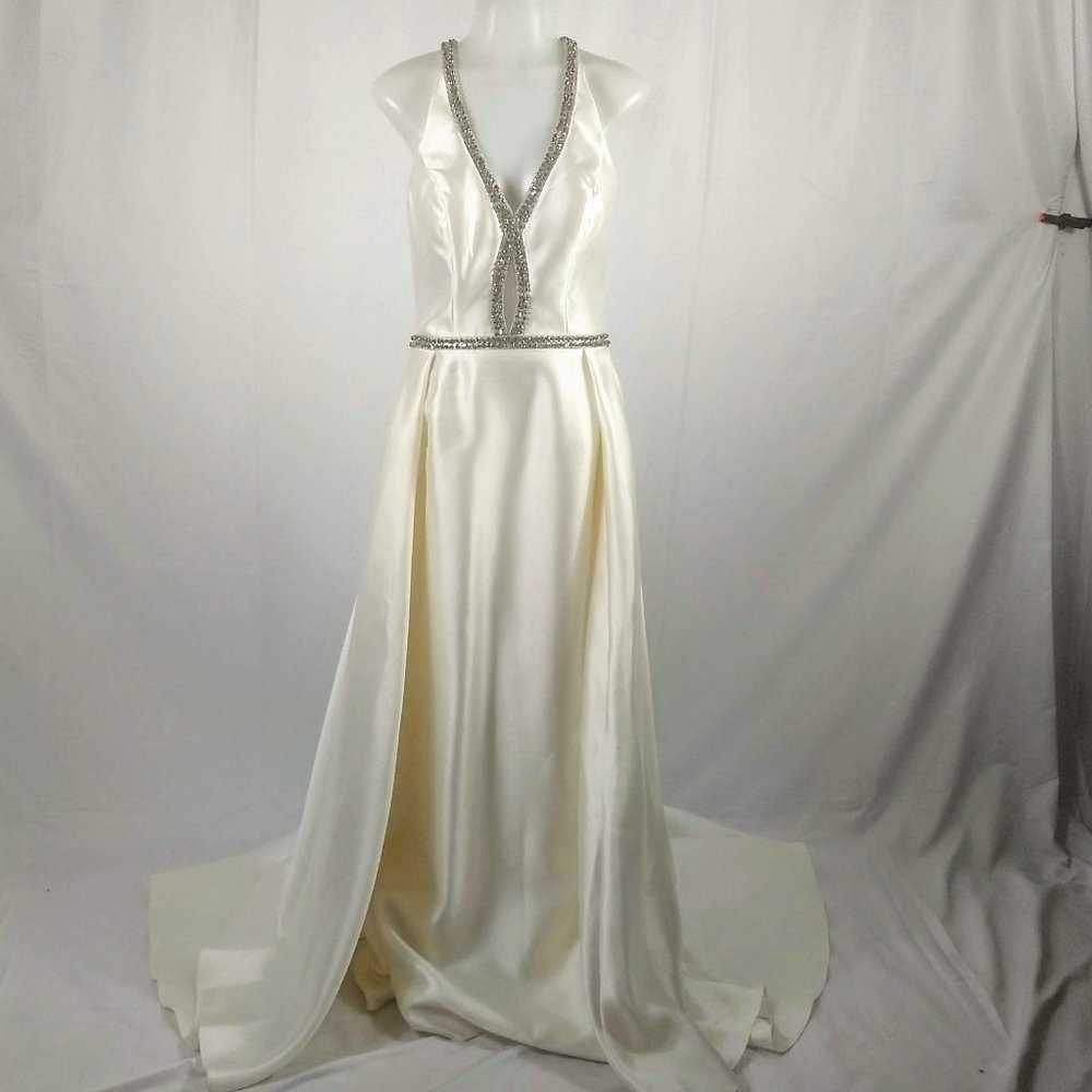 2 Cute # 71050 Dress Gown Size 6 Ivory Prom NWT